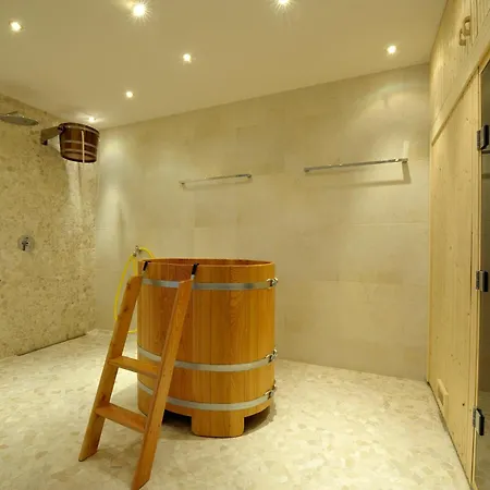 Apartamento Via Lapis - Panoramablick Ueber - Garten - Pool - Sauna - Luxus *