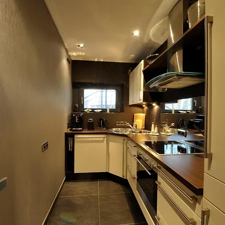 Apartamento Via Lapis - Panoramablick Ueber - Garten - Pool - Sauna - Luxus *
