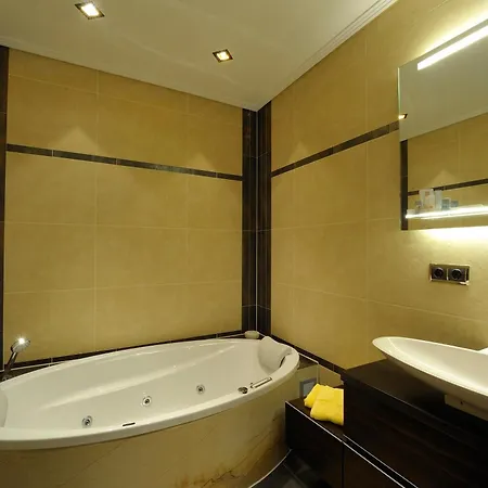 Apartamento Via Lapis - Panoramablick Ueber - Garten - Pool - Sauna - Luxus Dresden