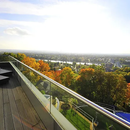 Via Lapis - Panoramablick Ueber - Garten - Pool - Sauna - Luxus Apartamento