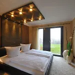 Via Lapis - Panoramablick Ueber - Garten - Pool - Sauna - Luxus * Dresde