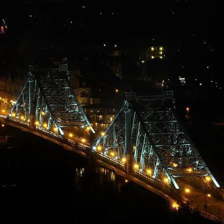 Via Lapis - Panoramablick Ueber - Garten - Pool - Sauna - Luxus Apartment