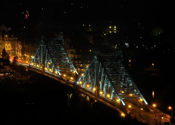 Via Lapis - Panoramablick Ueber - Garten - Pool - Sauna - Luxus דירה
