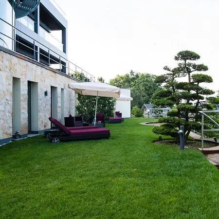 Via Lapis - Panoramablick Ueber - Garten - Pool - Sauna - Luxus Апартаменты Дрезден