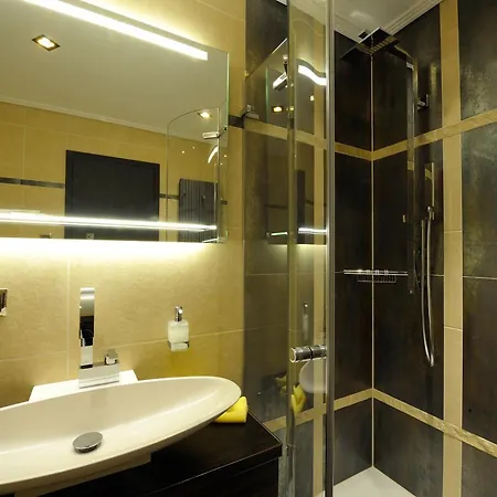 Via Lapis - Panoramablick Ueber - Garten - Pool - Sauna - Luxus Апартаменты Дрезден