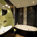 Via Lapis - Panoramablick Ueber - Garten - Pool - Sauna - Luxus Daire Dresden